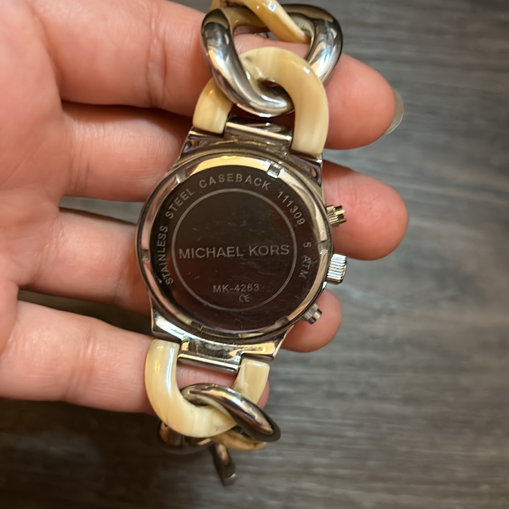 Michael Kors Watch, Model 4263 - Picture 3 of 6